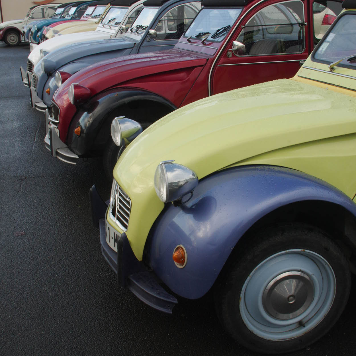 2CV vintage car