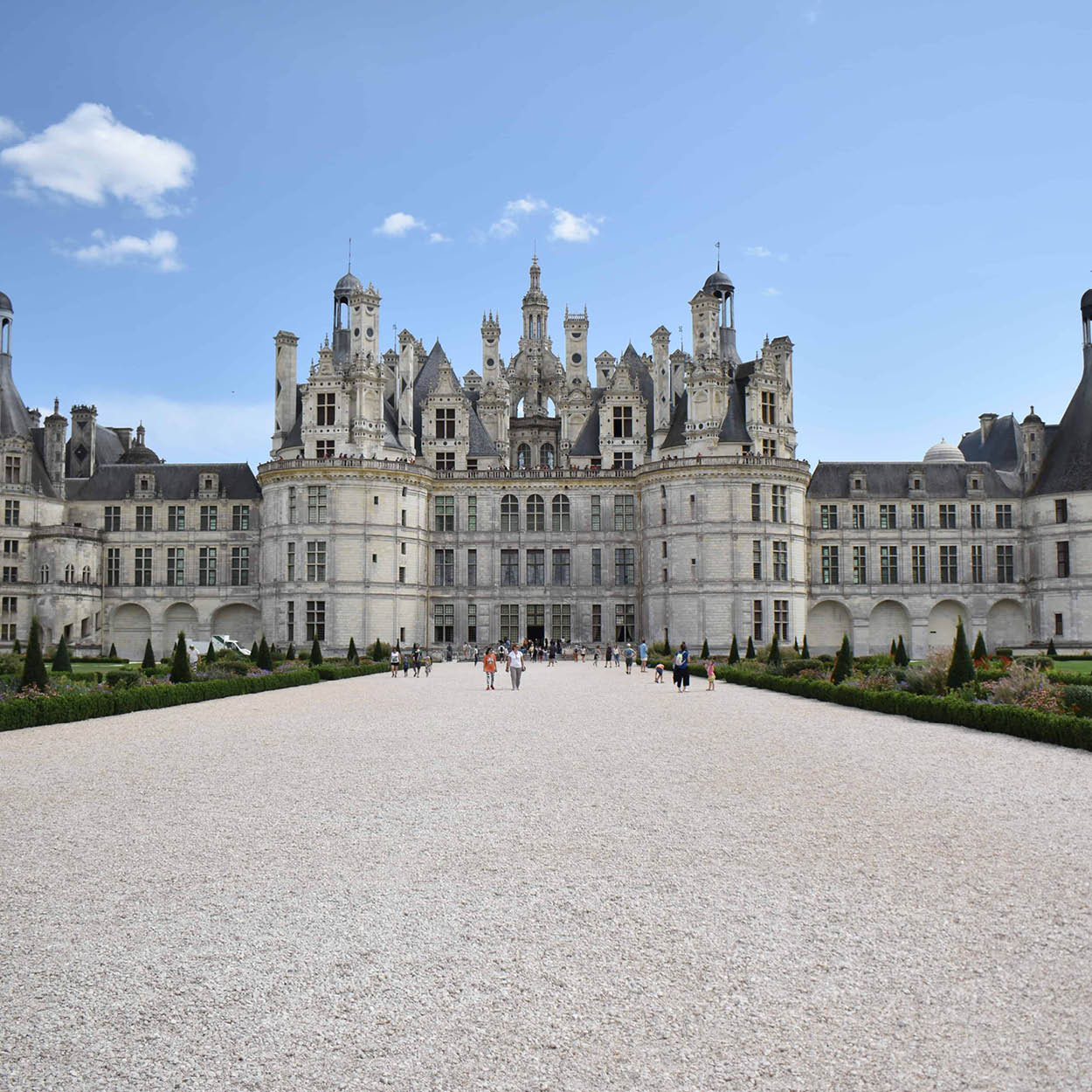 chambord chateau western france from paris