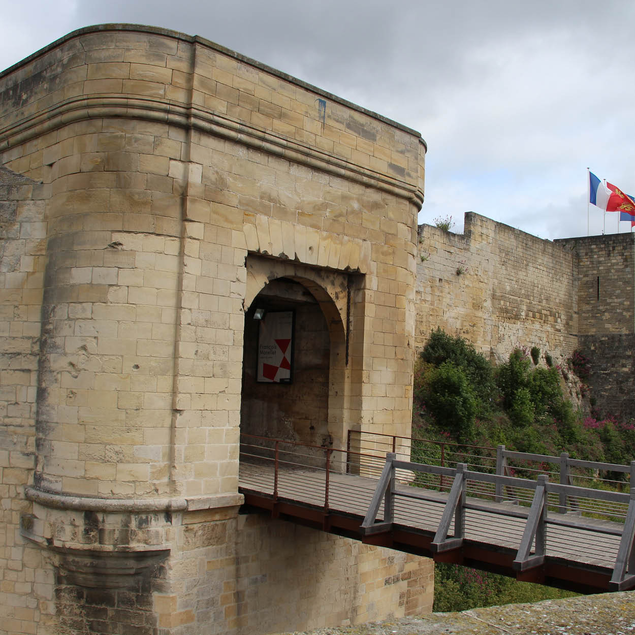 vacances famille caen castle family holidays normandy